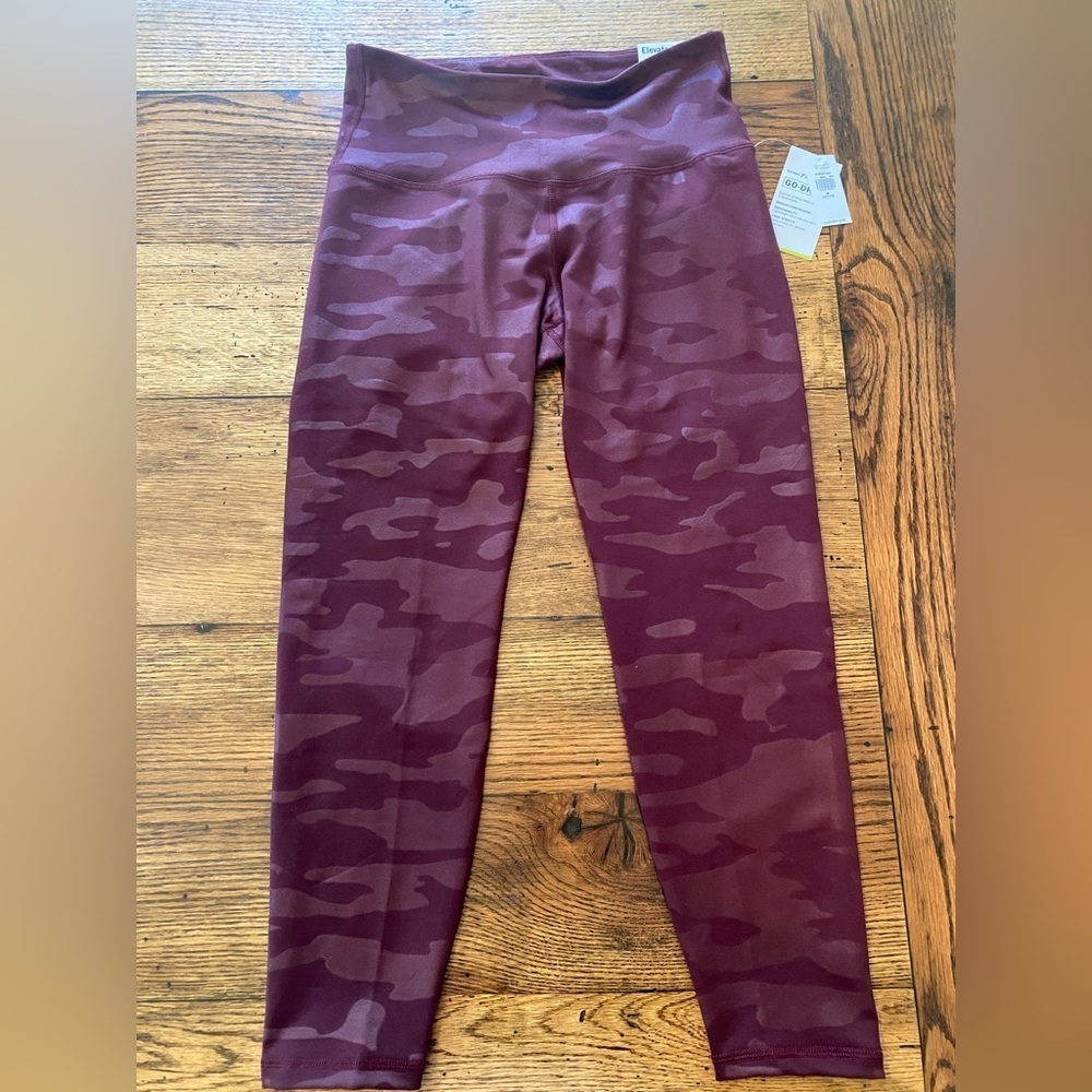 NWT Old Navy Women’s Elevate High-Rise 7/8 Ankle Go Dry Legging Size MP - Picture 3 of 4